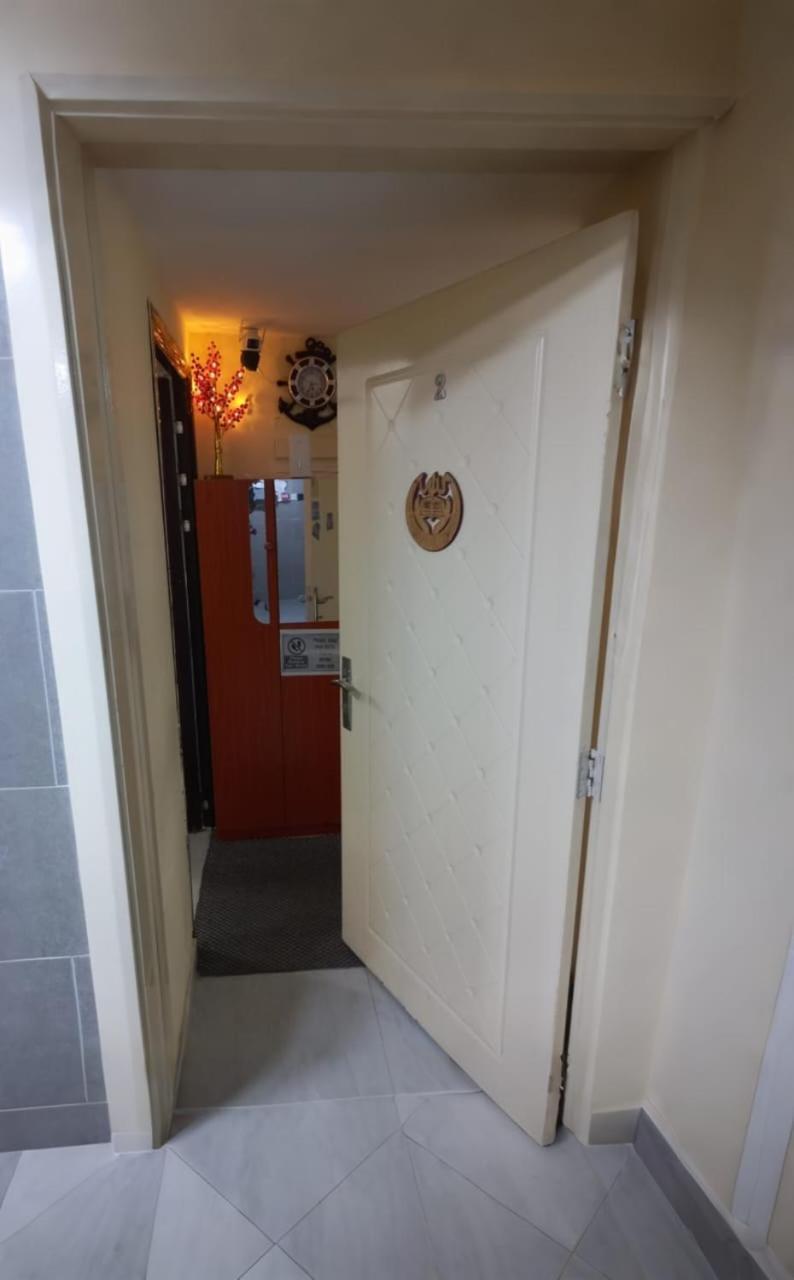 Alharaki Capsule Bed & Breakfast Dubai Bagian luar foto
